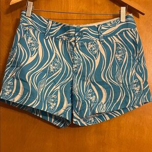 Lilly Pulitzer Teal and White, Callahan Short, size 4